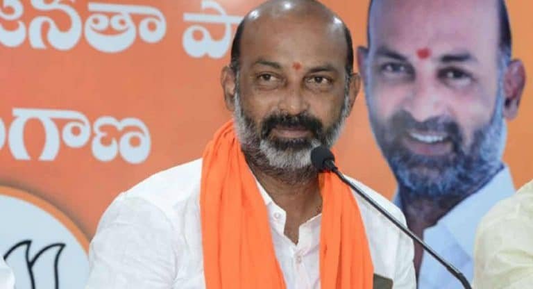 Bandi Sanjay : బీజేపీ అధ్యక్ష మార్పు గురించి మనసులో మాట చెప్పేసిన బండి సంజయ్ !
