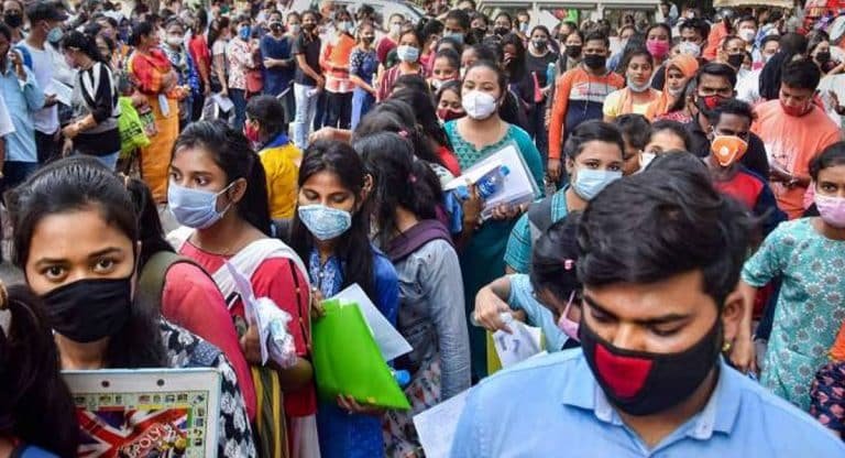 FIRST AND SECOND YEAR EXAMS : నేటి నుంచి ఇంటర్ పరీక్షల దరఖాస్తులు.. చివరి తేదీ ఎప్పుడంటే..?