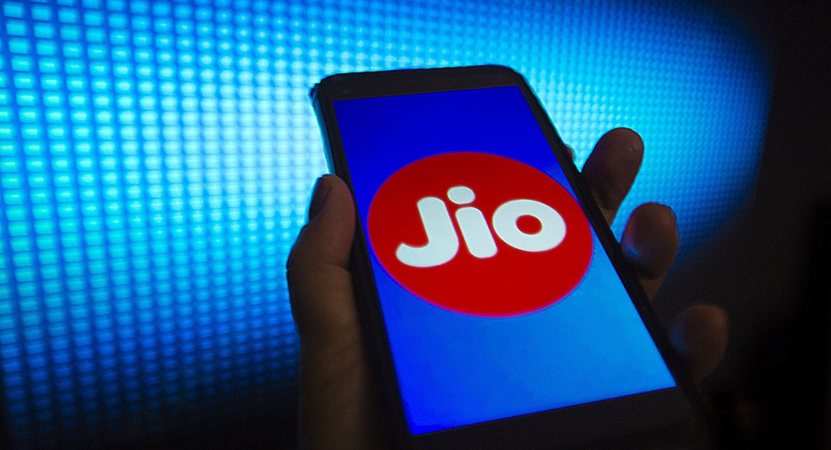 Reliance Jio 5G : మ‌రింత వేగంగా జియో స్పీడ్.. .రెండు గంటల సినిమా ఒక నిమిషంలోనే…!