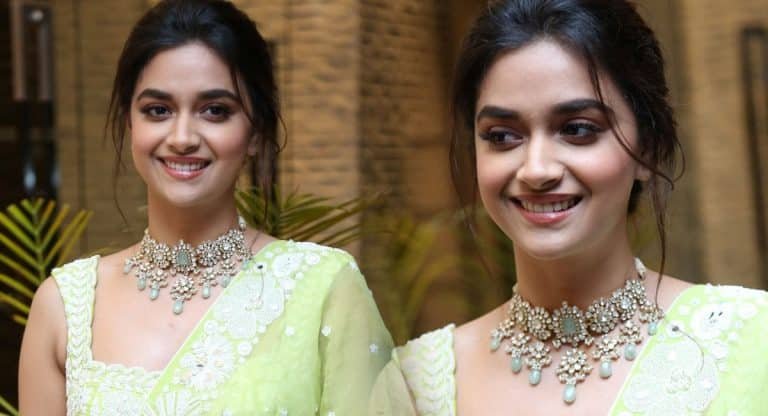 Keerthy Suresh : తండ్రి ప‌ర్స్ దొంగ‌త‌నం చేసిన కీర్తి సురేష్‌.. ఎందుకో తెలుసా?