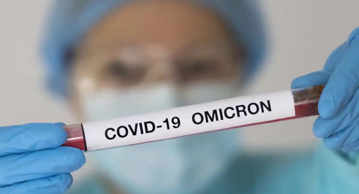 skin damage is one of corona new varient Omicron symptom