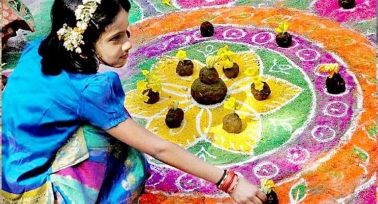 Pongal Special : సంక్రాంతి గొబ్బెమ్మలు ఎందుకు పెడుతారు.. వాటి విశిష్టత ఇదే..!