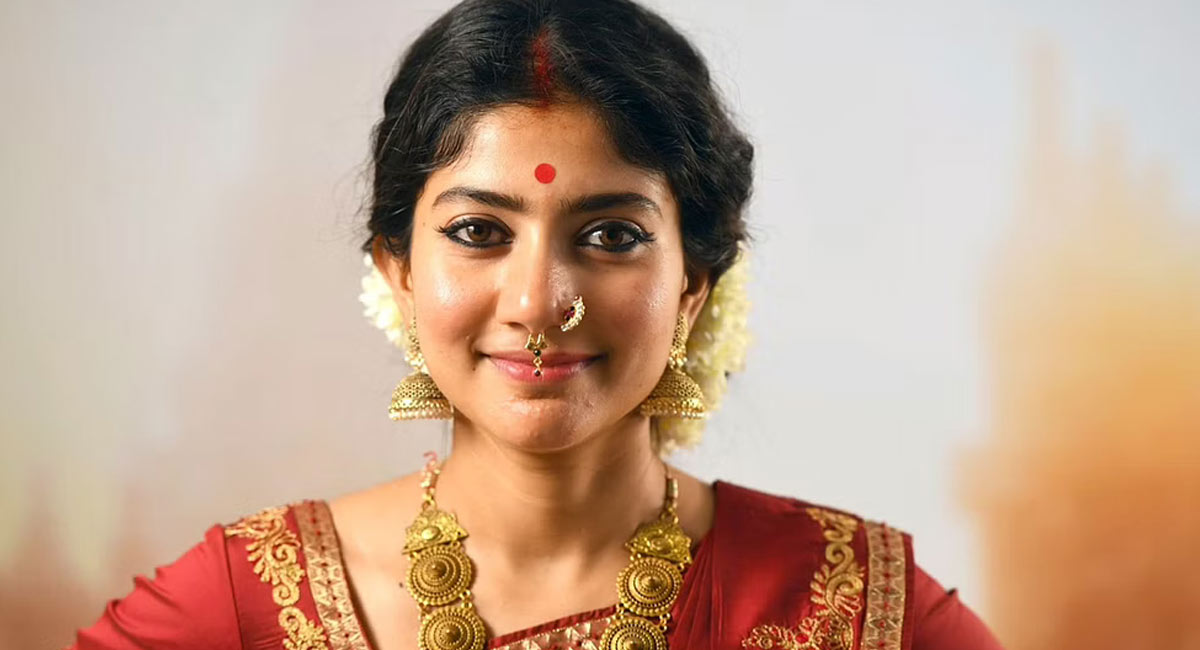 Sai Pallavi : సాయి ప‌ల్లవిని తిట్ట‌డంతో క‌దిలి వ‌చ్చిన తెలంగాణ గ‌వ‌ర్న‌ర్