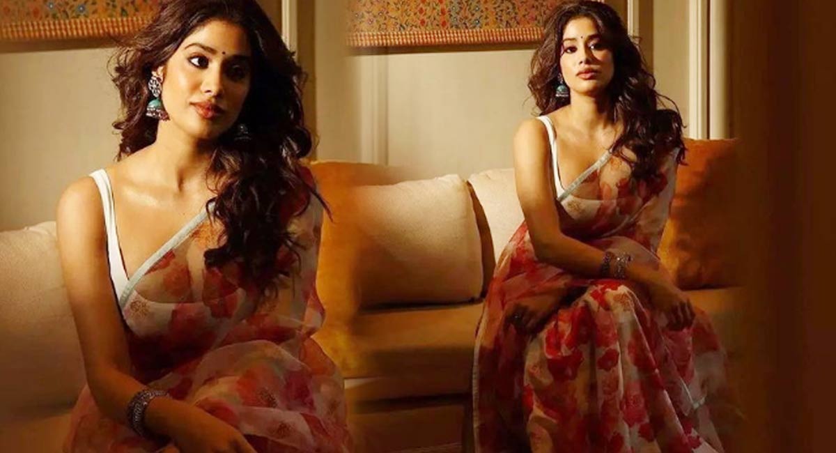 Janhvi Kapoor : ప‌ల‌చ‌టి చీర‌లో ప‌రువాలు ఆర‌బోసిన జాన్వీ క‌పూర్.. త‌ట్టుకోవ‌డం క‌ష్ట‌మే!