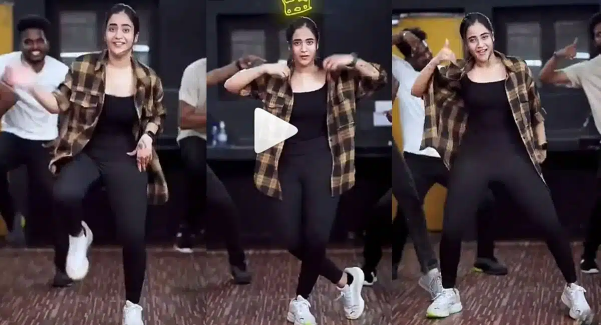 deepthi sunaina dance with dj tillu song