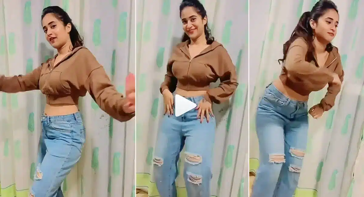 deepthi sunaina makes fun with dance