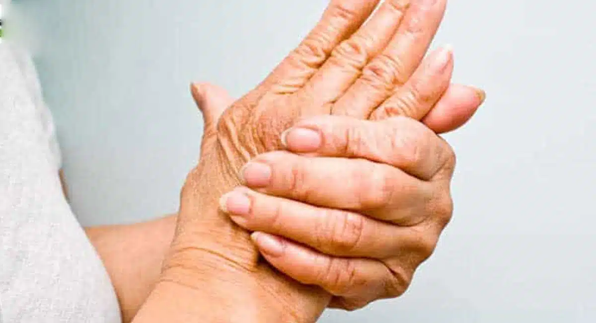 Nerve Weakness coriander leaves and seeds help very well to human body