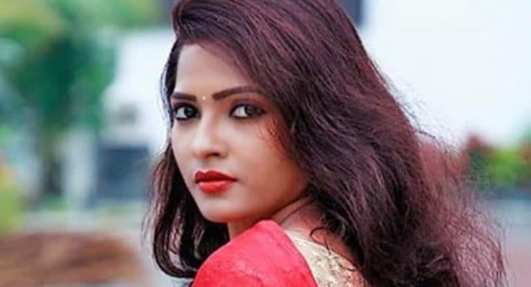 Sneha Sharma : అవ‌కాశాల కోసం క‌మిట్‌మెంట్ త‌ప్ప‌దు అంటున్న హీరోయిన్..ఆమె ఎవ‌రో తెలుసా?