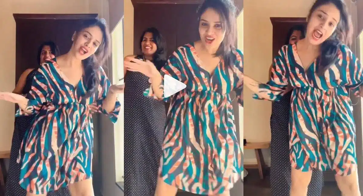 Sreemukhi dance video in viral 
