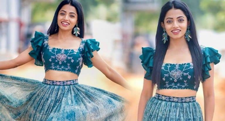 Navya Swamy : బుట్ట‌బొమ్మ‌లా క‌నిపిస్తున్న న‌వ్య స్వామి..ఆ అందాల‌కు దాసోహం అవ్వాల్సిందే..!