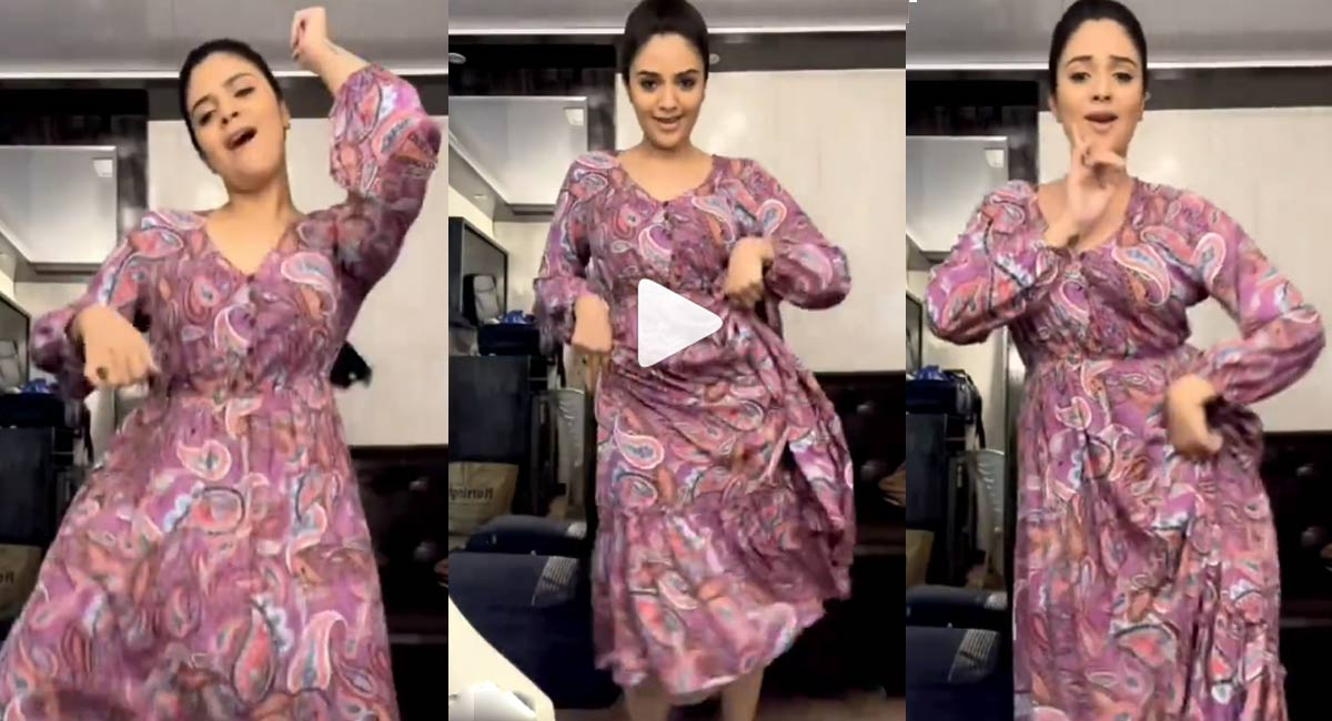 Sreemukhi : త‌మిళ పాట‌కు ఎగిరెగిరి గంతులు వేస్తున్న శ్రీముఖి.. ఆ ర‌చ్చేంది యాంక‌ర్ పాప‌.. !