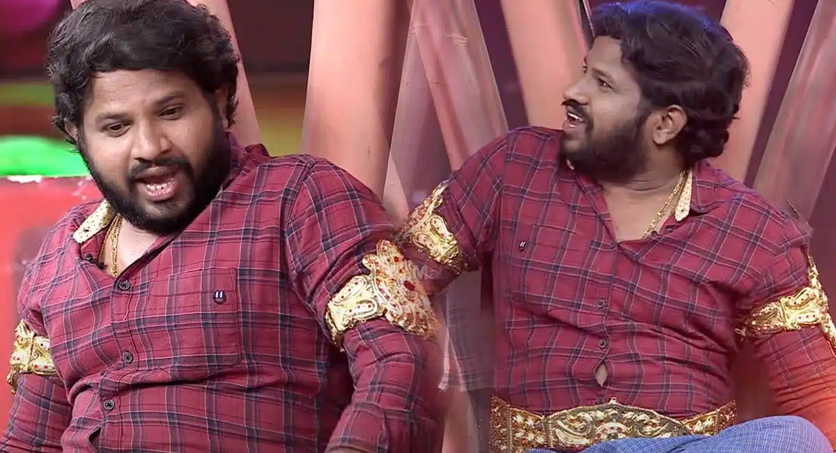 Hyper Aadi On Heroine In Sridevi Drama Company