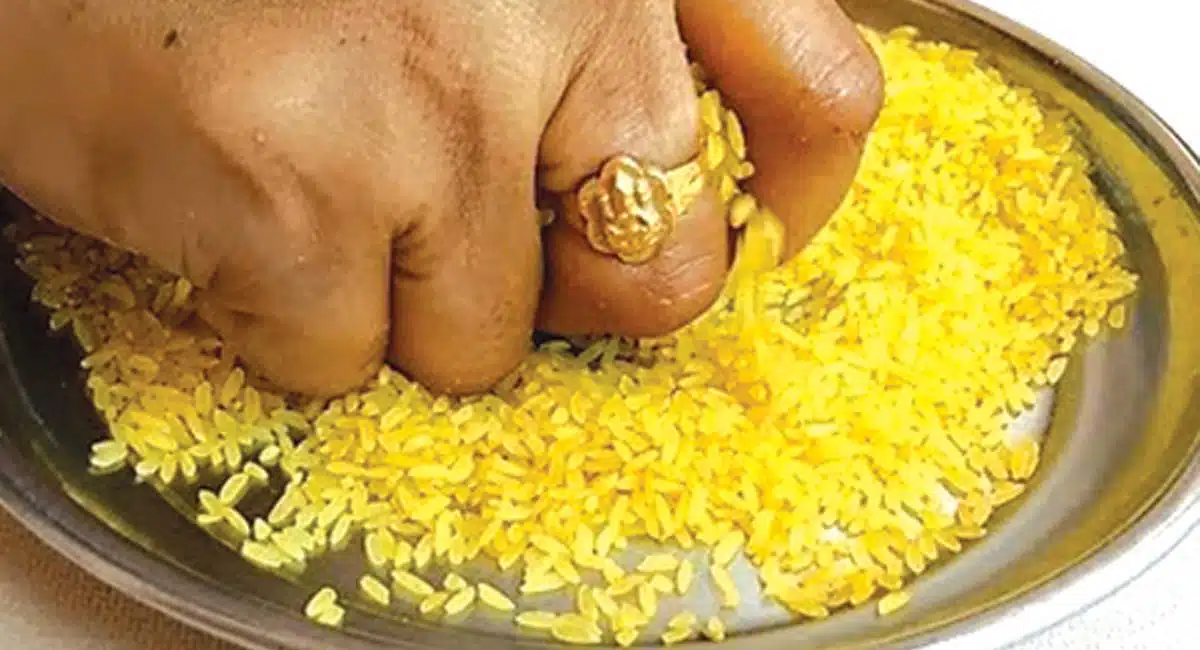 what is the reason behind hindus using akshithalu in festivals