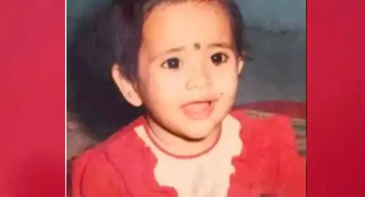 anchor anasuya child hood photo goes viral