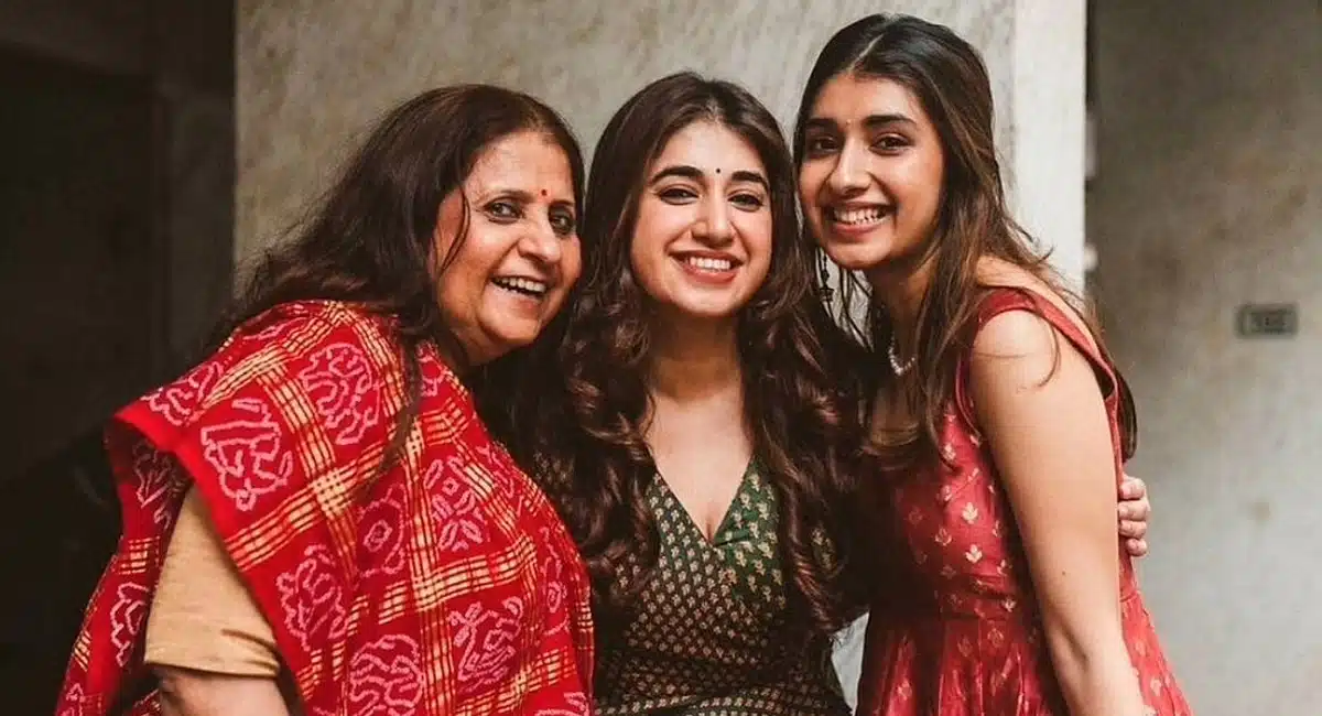 Business Idea desai sisters helped her mother to start fashion brand