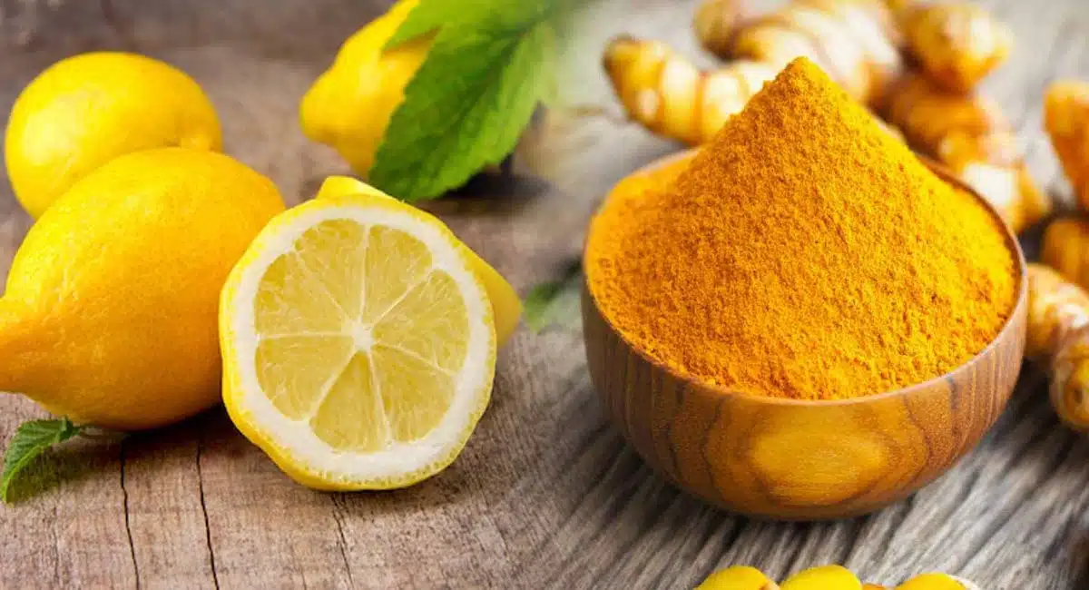 Health Benefits in uses on turmeric and lemon