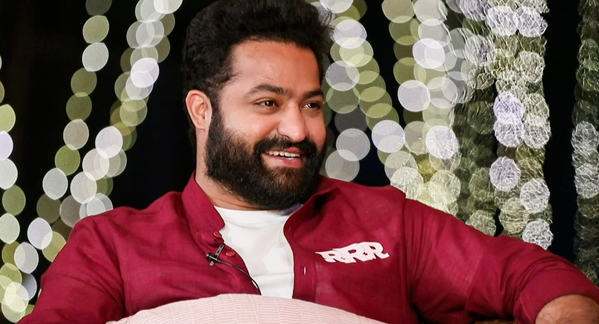 Jr NTR : త‌న మొబైల్‌లో ఎప్పుడు ప్లే అయ్యే పాట ఏంటో చెప్పిన ఆశ్చ‌ర్య‌ప‌రిచిన జూనియర్ ఎన్టీఆర్