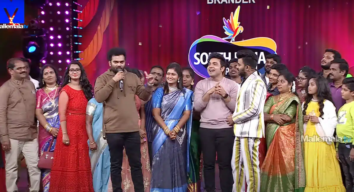 Auto Ram Prasad Family In Sridevi Drama Company