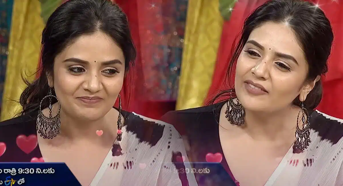 Sreemukhi About Her Love In Sima Cash SHow