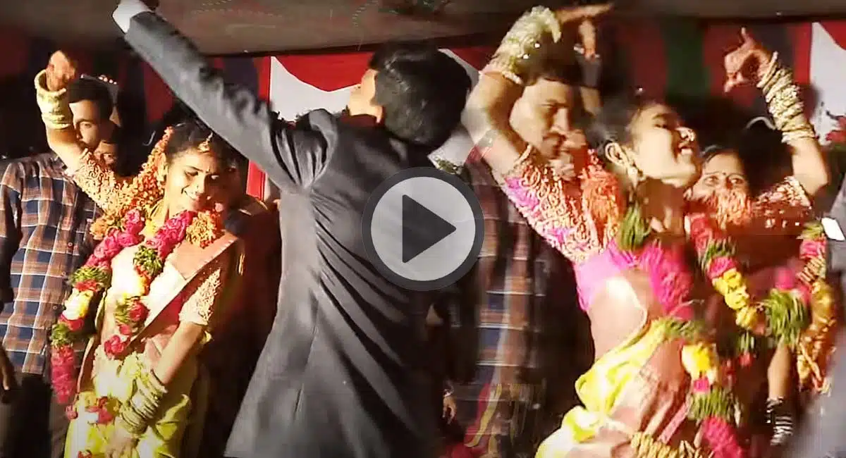 new married couple mass dance in wedding Video Viral