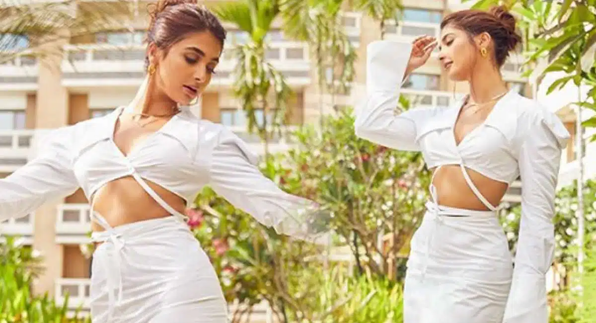 pooja hegde pics liked by cricketer Ruturaj Gaikwad