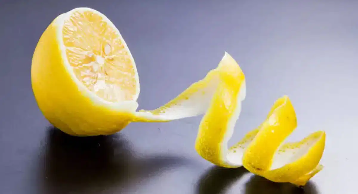 best skin whitening tip for face and skin itching lemon peel powder