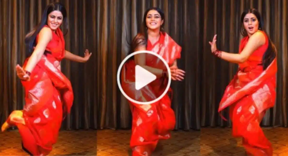 Poorna Mass Dance in Red Saree Video Viral