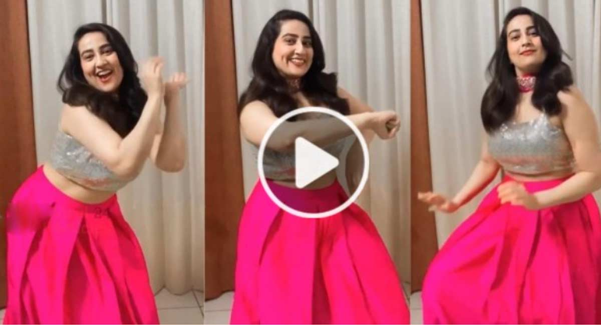 Anchor Manjusha Dance Video Viral