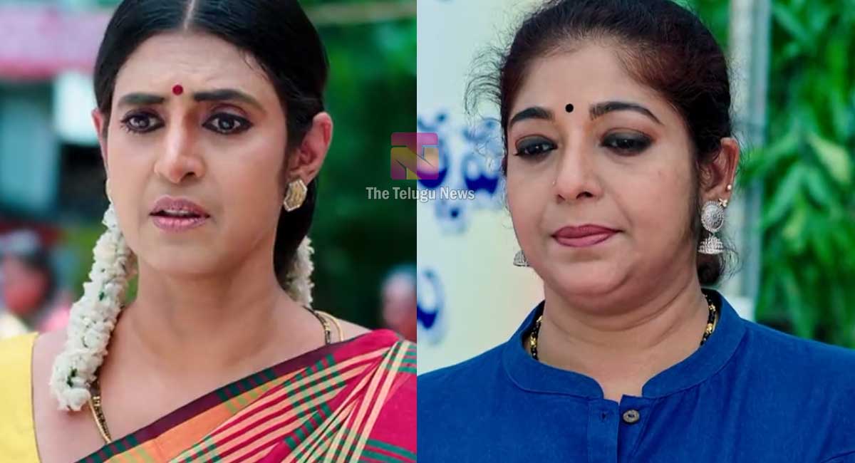 Intinti Gruhalakshmi 7 May Today Episode : పోటీల్లో గెలిచిన తులసి.. తనకు అవార్డు ఎలా ఇస్తారంటూ వేడకలో గొడవ.. ప్రవళిక ఎవరో తెలిసి తులసి షాక్