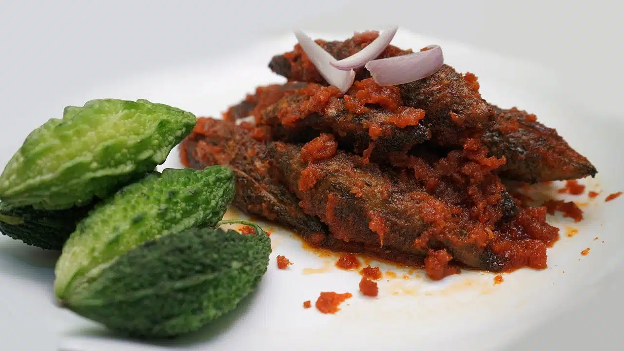 how to make guthhi kakarakaya ullikaram in home