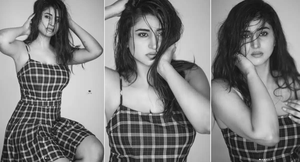 Anchor Varshini mind blowing looks