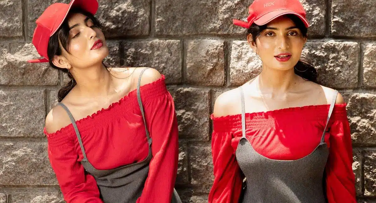 telugu actress Ananya Nagalla trending photos go viral