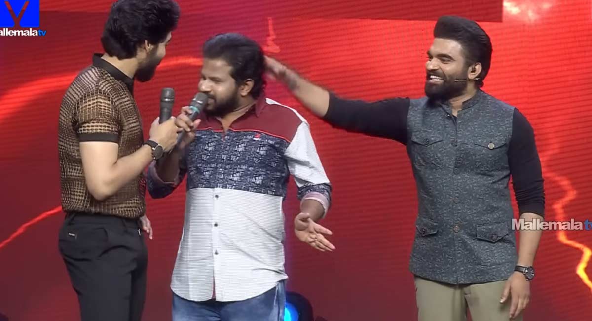 Anchor Pradeep Beaten Hyper Aadi In Dhee Show