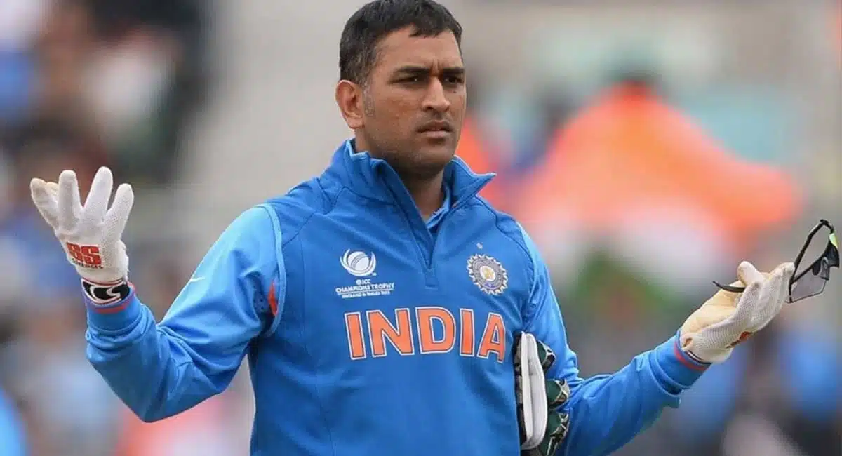 vijay movie with MS Dhoni