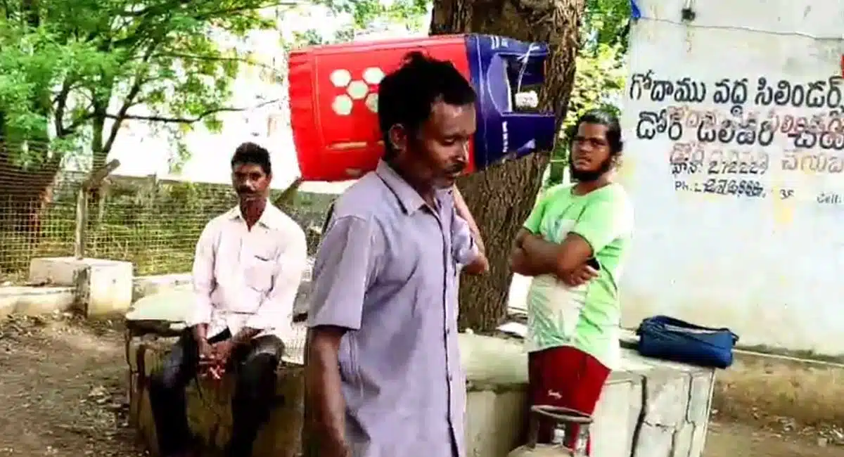 Fiber gas cylinders into the market