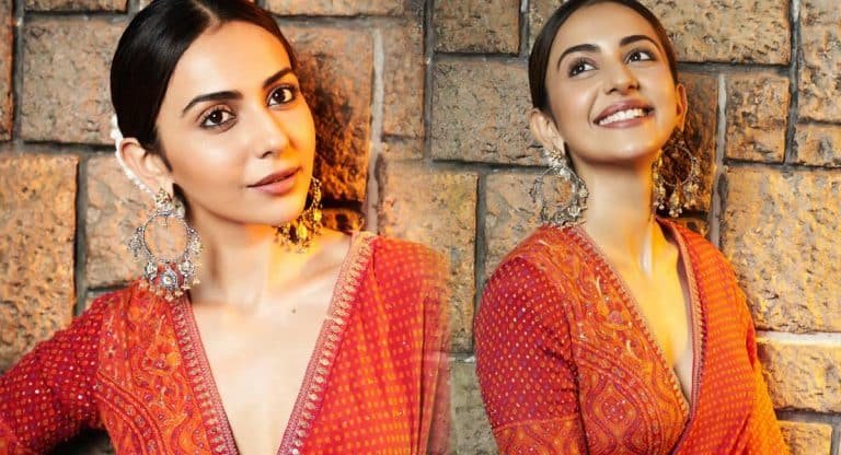Rakul Preet Singh : చీర‌లోను దాగ‌ని అందం.. ముద్దుగుమ్మ అందాల‌కు మెస్మ‌రైజ్ అవుతున్న ఫ్యాన్స్