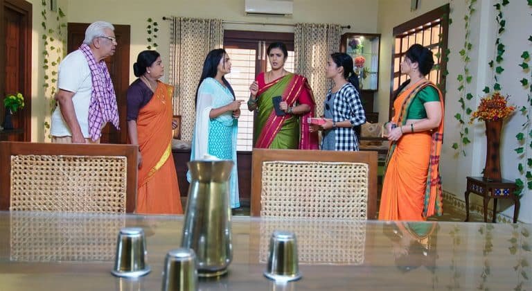 Intinti Gruhalakshmi : 20 లక్షలు కాజేసింది లాస్య అని తులసికి తెలుస్తుందా? లేక.. తులసిని అరెస్ట్ చేస్తారా? అంకిత ఆ డబ్బులు ఇస్తుందా?
