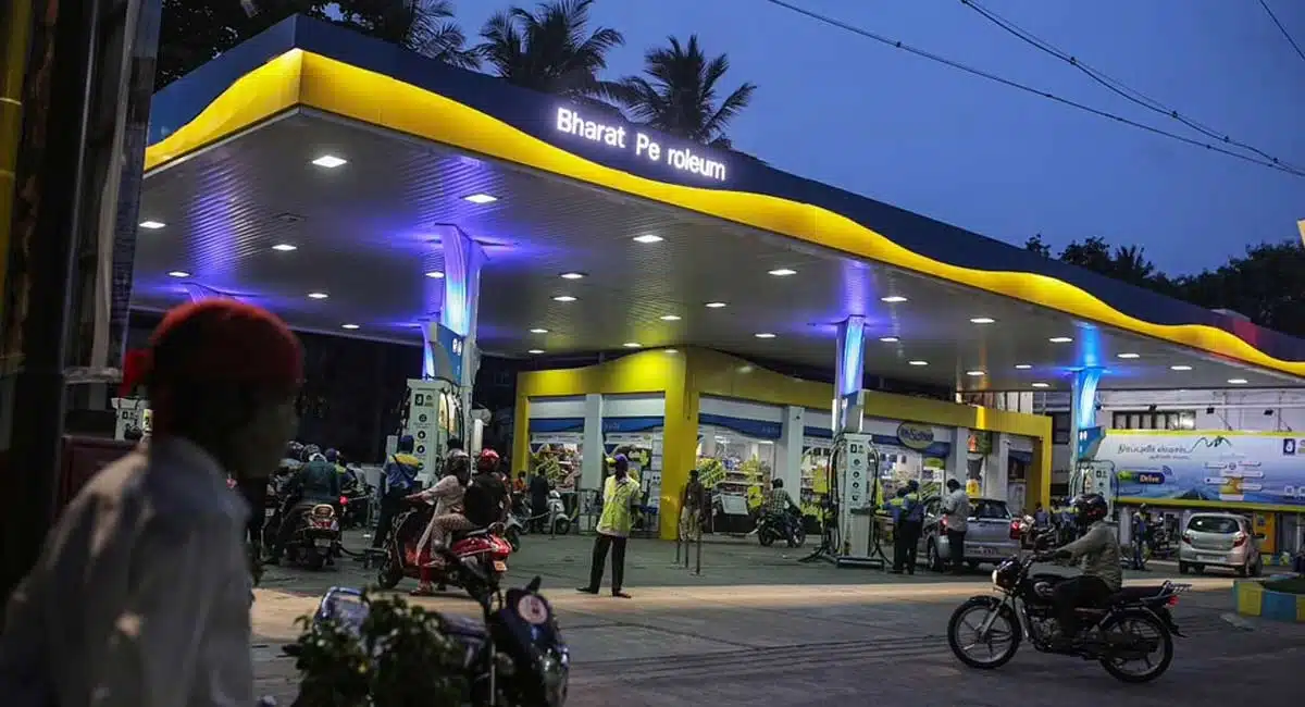 do we get more petrol when we fill it during night time
