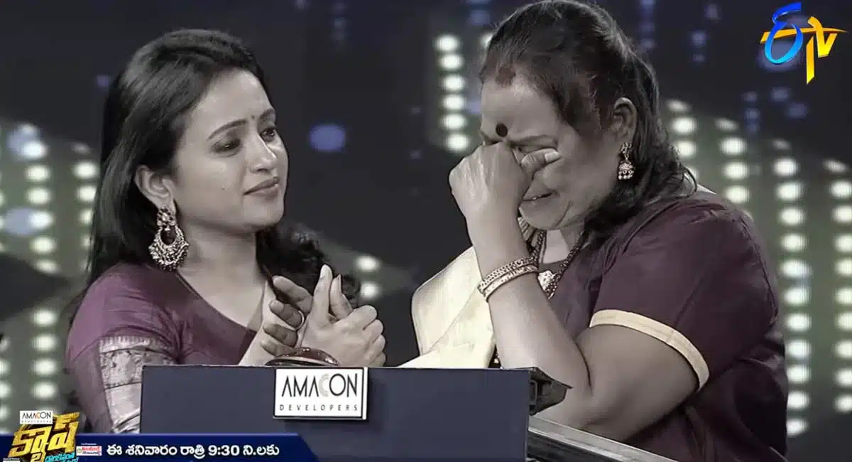 Anchor Suma helps to senior actress