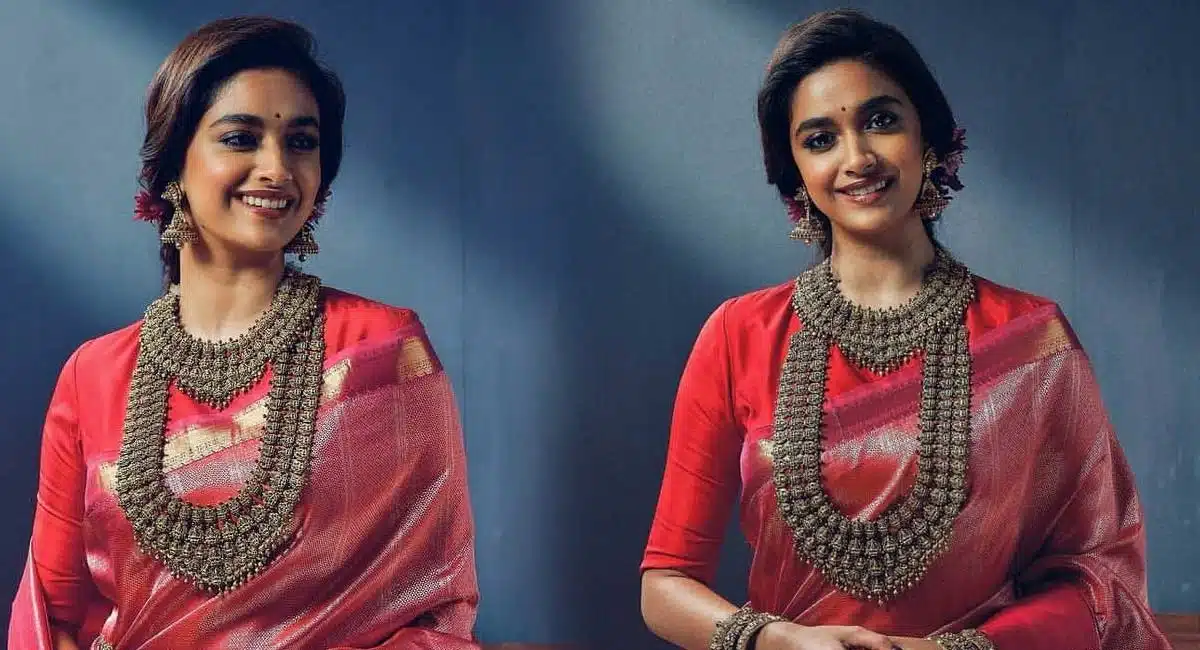 keerthy suresh beautiful looks viral