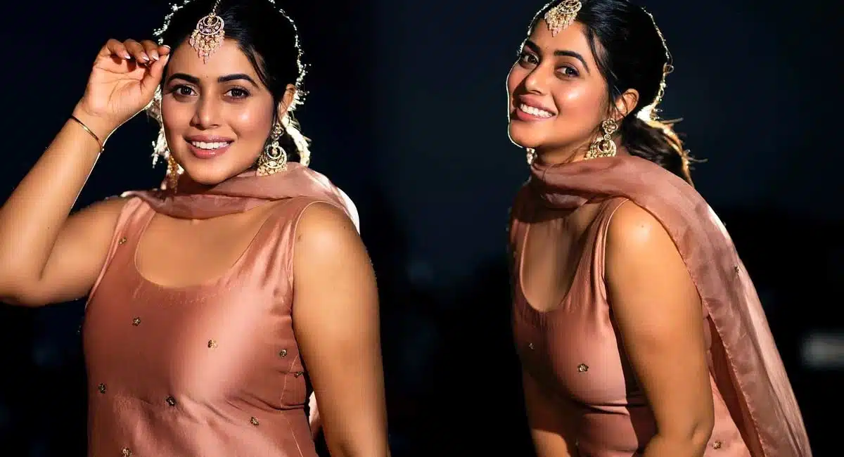 poorna latest pics viral on instagram