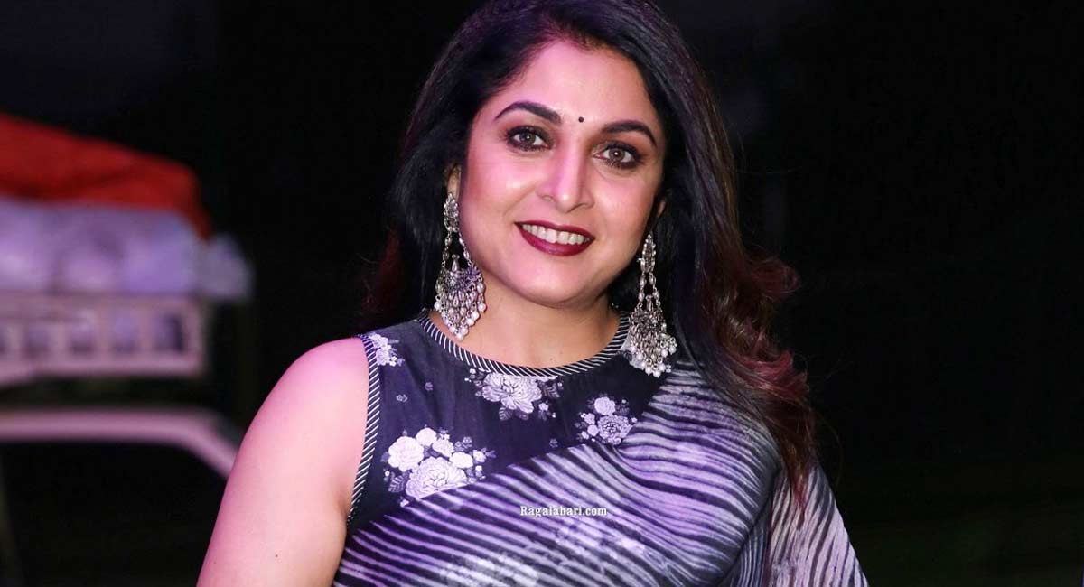 Ramya Krishnan : ర‌మ్య‌కృష్ణ కొడుకు ఎవ‌రో తెలుసా.. చూస్తే ఆశ్చ‌ర్య‌పోతారు..