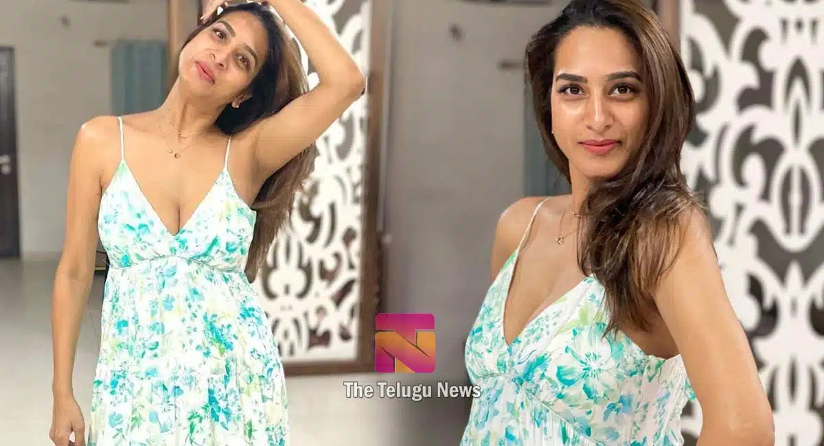 Surekha vani Dream car Pic Goes Viral