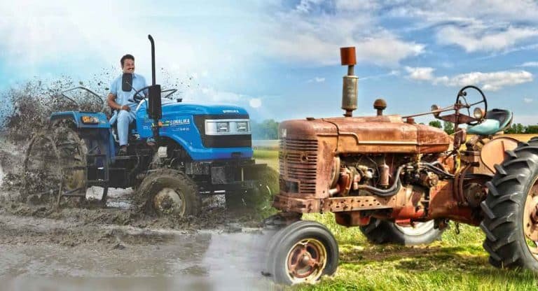 Tractor : ట్రాక్టర్ కి ఎగ్జాస్ట్ పైప్ ముందు ఉంటుంది… వెనుకాల ఎందుకు ఉండదో తెలుసా…?