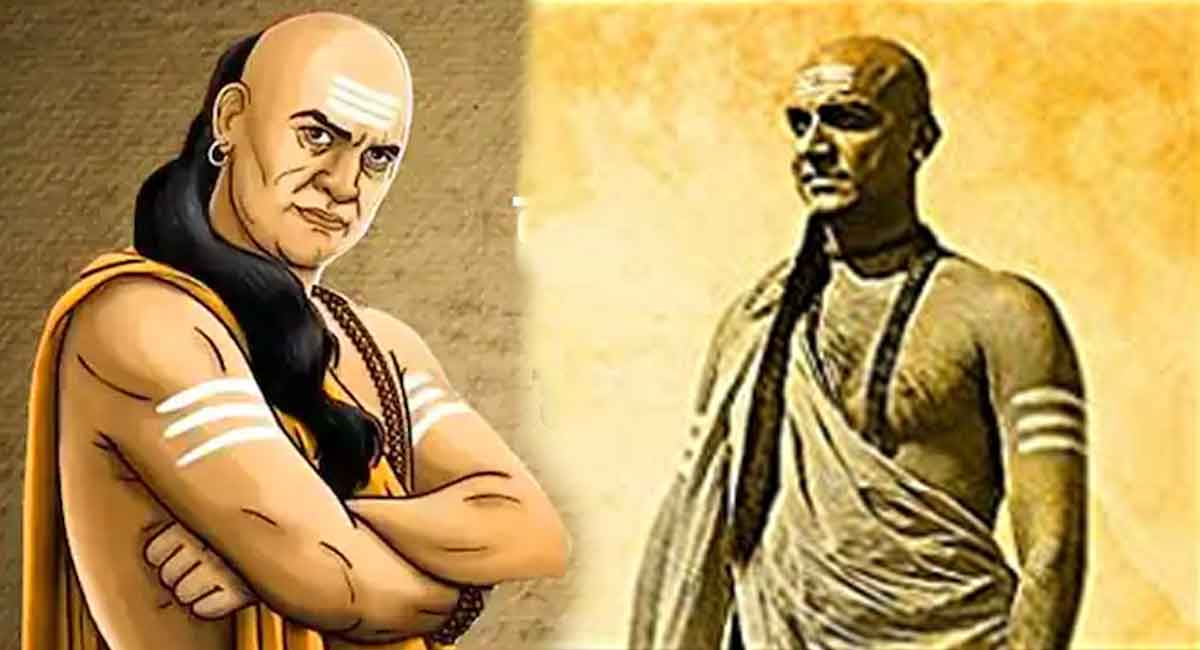 Chanakya Niti : కష్ట,సుఖాలలో తోడుగా ఉండే స్నేహితుని ఎంపిక చేసుకునే విషయాలను…. చెప్తున్న చాణక్య…