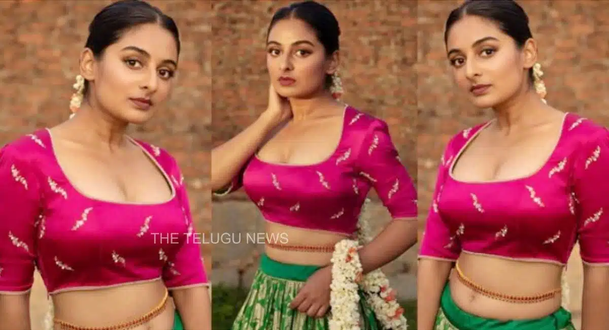 Ester Anil beautiful looks are stunning