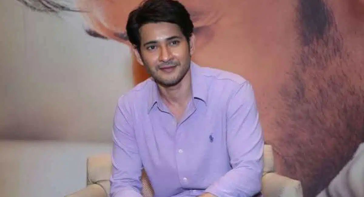 mahesh babu fans tension about trivikram costing selection