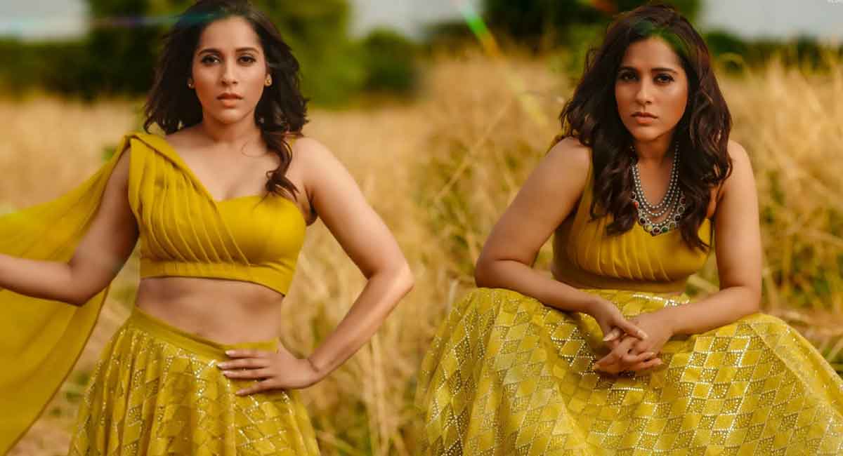 rashmi gautam mesmerizing looks viral