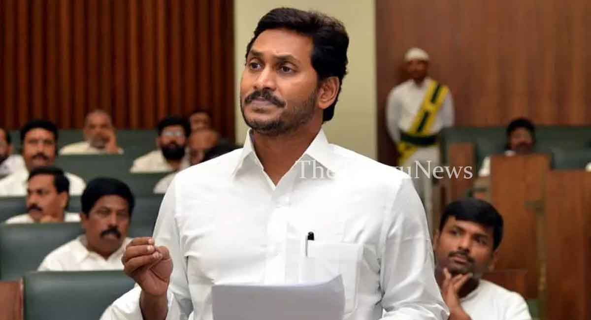 YS Jagan : పంద్రాగస్టు నాడు మూడు రాజధానులపై కీలక ప్రకటన చేసిన సీఎం జగన్