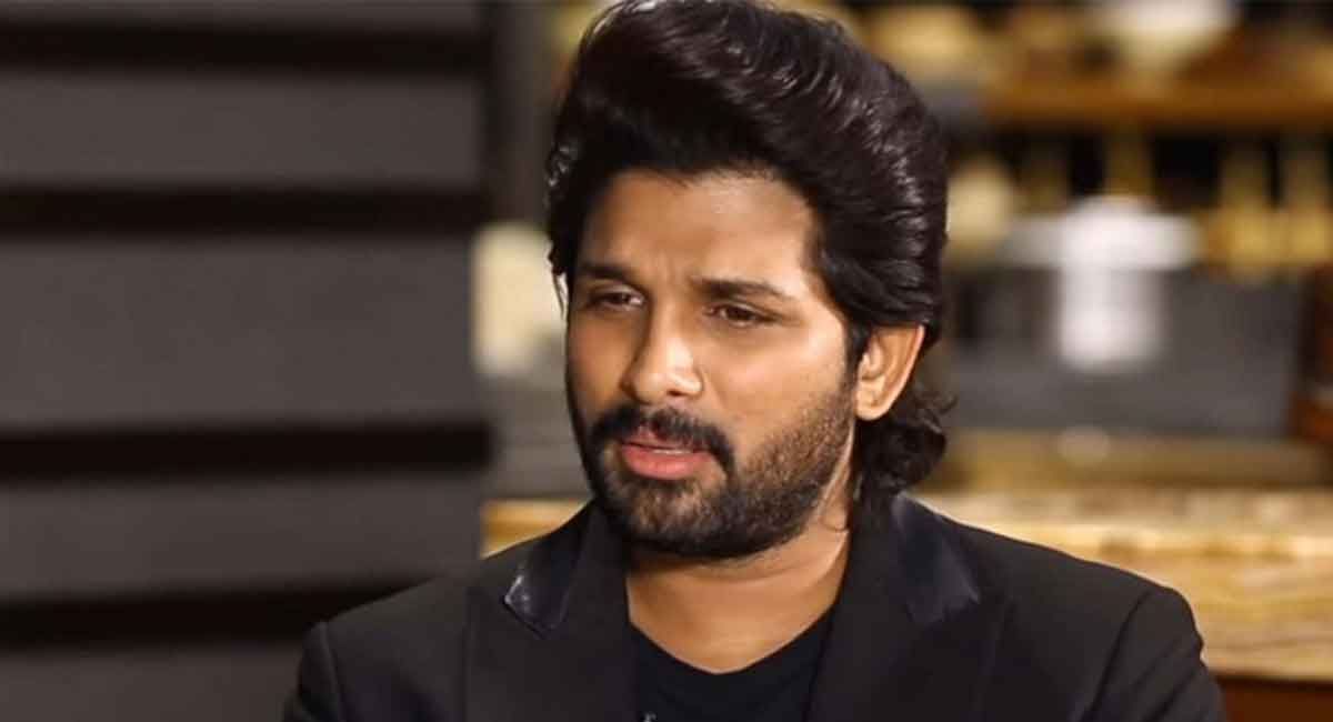 Allu Arjun : అల్లు అర్జున్‌ ను బుద్దిలేదా అని తిడుతున్న మెగా ఫ్యాన్స్‌.. ఆ ట్వీట్ కారణం!